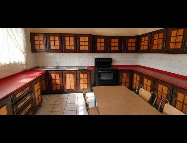 3 BEDROOM HOUSE FOR SALE IN VANDERBIJLPARK CW 5